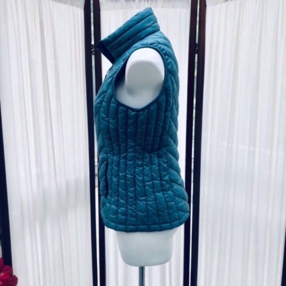 32 Degree Heat Vest - Picture 4 of 14